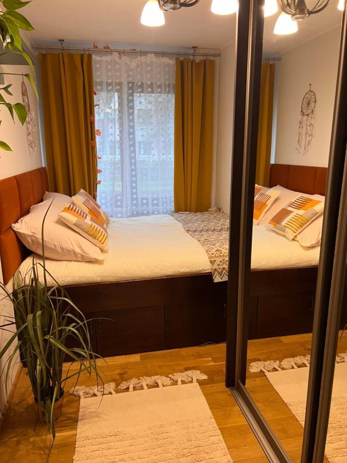 Yellow Apartment Airport Galeria Mokotow Netflix Warszawa Exteriör bild