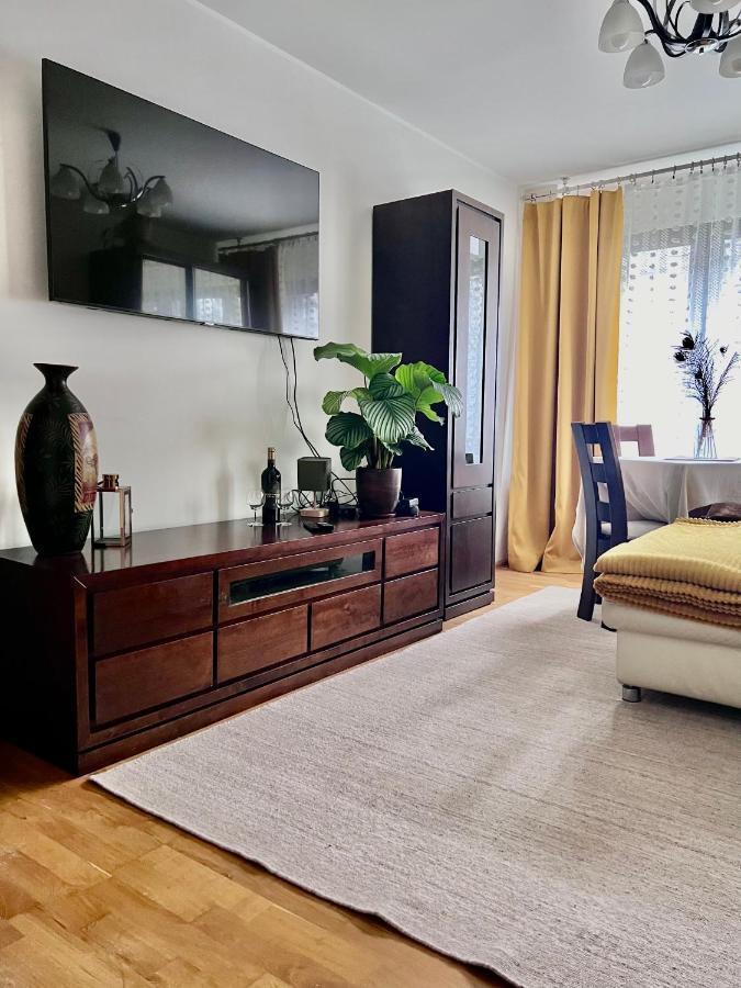 Yellow Apartment Airport Galeria Mokotow Netflix Warszawa Exteriör bild