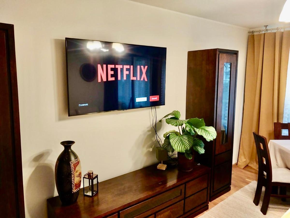Yellow Apartment Airport Galeria Mokotow Netflix Warszawa Exteriör bild