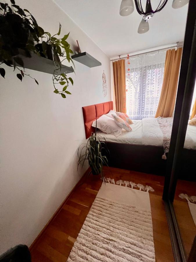 Yellow Apartment Airport Galeria Mokotow Netflix Warszawa Exteriör bild